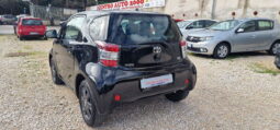 
										TOYOTA  iQ 1.0 Sol full									