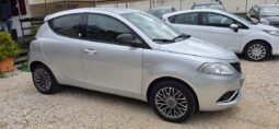
										LANCIA Ypsilon 1.2 69 CV 5p. GPL Ecochic Silver full									